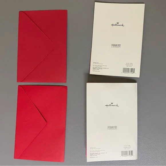 Snoopy Valentine's Day Cards and Socks Set - Picture 3 of 7